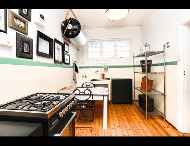 1.5 BEDROOM APARTMENT FOR SALE IN ESSENWOOD
